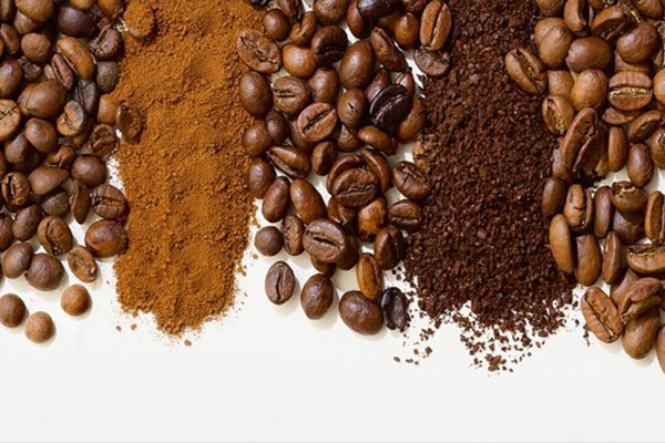بررسی تفاوت‌های قهوه عربیکا و روبوستا